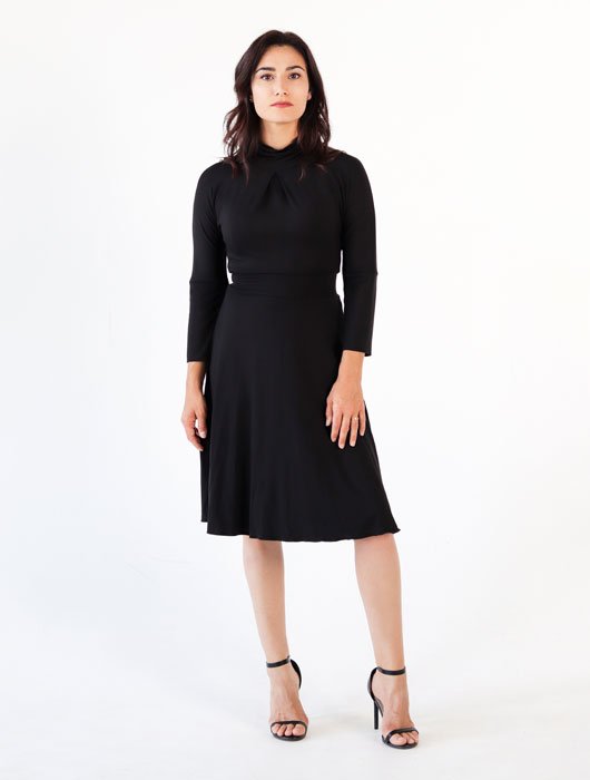 Robe noire à manches 3/4