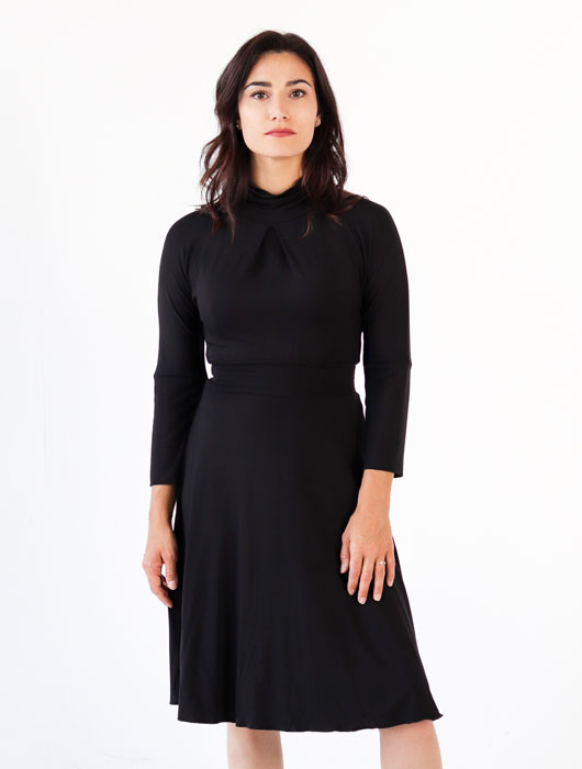 Robe noire à manches 3/4